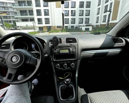 Красный Фольксваген Гольф, объемом двигателя 0 л и пробегом 228 тыс. км за 4100 $, фото 16 на Automoto.ua
