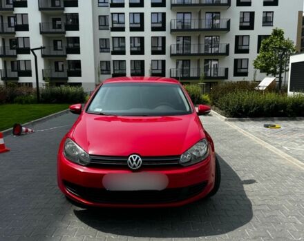 Красный Фольксваген Гольф, объемом двигателя 0 л и пробегом 228 тыс. км за 4100 $, фото 1 на Automoto.ua