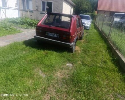 Червоний Фольксваген Гольф, об'ємом двигуна 2 л та пробігом 800 тис. км за 900 $, фото 2 на Automoto.ua