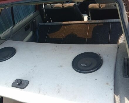 Красный Фольксваген Гольф, объемом двигателя 1.3 л и пробегом 58 тыс. км за 1300 $, фото 6 на Automoto.ua