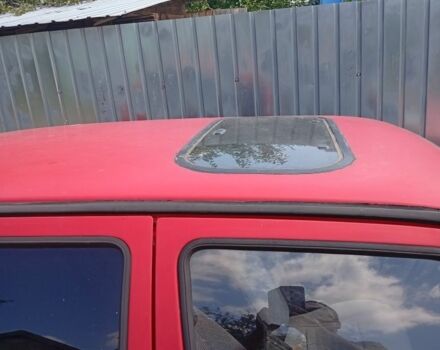 Красный Фольксваген Гольф, объемом двигателя 1.3 л и пробегом 58 тыс. км за 1300 $, фото 2 на Automoto.ua