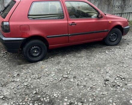 Красный Фольксваген Гольф, объемом двигателя 1.4 л и пробегом 210 тыс. км за 1350 $, фото 3 на Automoto.ua