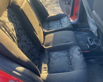 Красный Фольксваген Гольф, объемом двигателя 1.9 л и пробегом 350 тыс. км за 1300 $, фото 7 на Automoto.ua