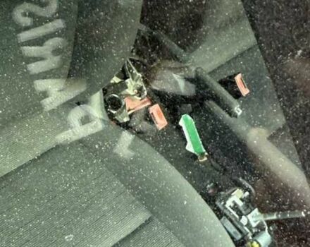 Красный Фольксваген Гольф, объемом двигателя 1.6 л и пробегом 200 тыс. км за 144769 $, фото 6 на Automoto.ua