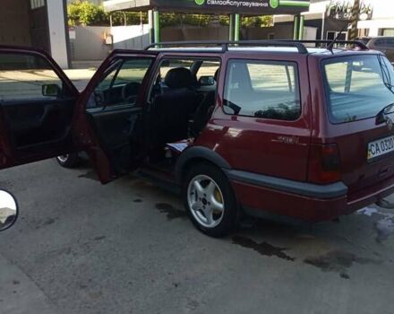 Красный Фольксваген Гольф, объемом двигателя 2 л и пробегом 224 тыс. км за 3700 $, фото 3 на Automoto.ua