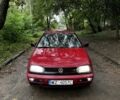 Красный Фольксваген Гольф, объемом двигателя 1.9 л и пробегом 888 тыс. км за 1800 $, фото 1 на Automoto.ua
