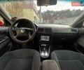Фольксваген Гольф 1999 в Хмельницком на Automoto.ua Красный Фольксваген Гольф, объемом двигателя 1.9 л и пробегом 330 тыс. км за 5300 $, фото 5 на Automoto.ua