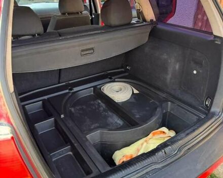 Красный Фольксваген Гольф, объемом двигателя 1.6 л и пробегом 287 тыс. км за 3000 $, фото 33 на Automoto.ua