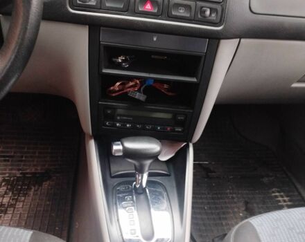 Красный Фольксваген Гольф, объемом двигателя 1.9 л и пробегом 220 тыс. км за 5200 $, фото 1 на Automoto.ua