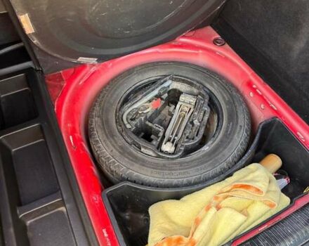 Красный Фольксваген Гольф, объемом двигателя 1.6 л и пробегом 287 тыс. км за 3000 $, фото 16 на Automoto.ua