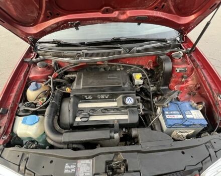 Красный Фольксваген Гольф, объемом двигателя 1.4 л и пробегом 400 тыс. км за 4100 $, фото 3 на Automoto.ua