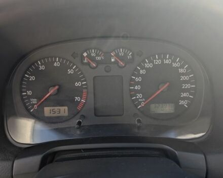 Красный Фольксваген Гольф, объемом двигателя 2 л и пробегом 323 тыс. км за 2100 $, фото 2 на Automoto.ua