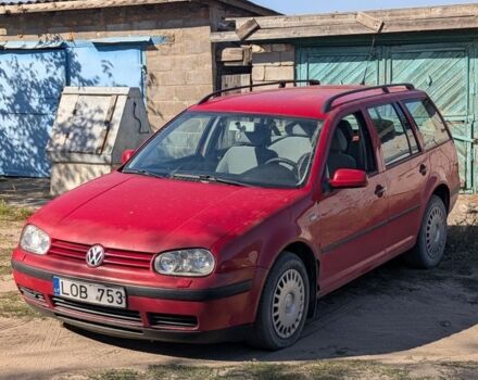 Красный Фольксваген Гольф, объемом двигателя 2 л и пробегом 323 тыс. км за 2100 $, фото 6 на Automoto.ua