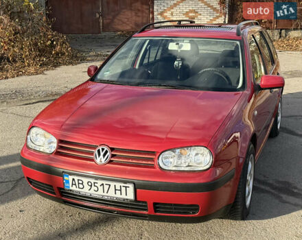 Красный Фольксваген Гольф, объемом двигателя 1.6 л и пробегом 220 тыс. км за 4750 $, фото 2 на Automoto.ua