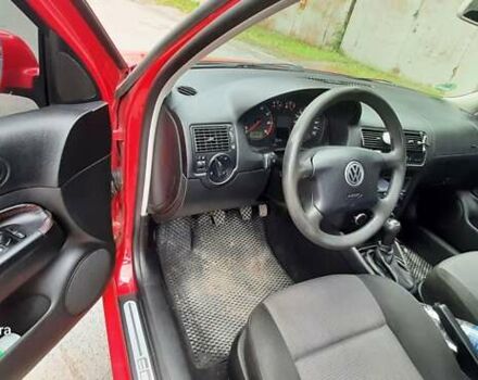 Червоний Фольксваген Гольф, об'ємом двигуна 1.39 л та пробігом 213 тис. км за 4150 $, фото 11 на Automoto.ua
