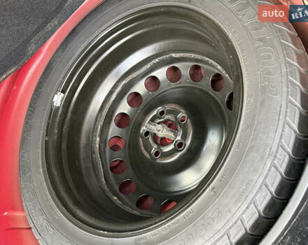 Красный Фольксваген Гольф, объемом двигателя 1.6 л и пробегом 220 тыс. км за 4750 $, фото 21 на Automoto.ua