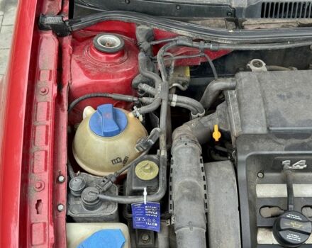 Фольксваген Гольф 2001 в Черкассах на Automoto.ua Красный Фольксваген Гольф, объемом двигателя 1.4 л и пробегом 209 тыс. км за 3400 $, фото 18 на Automoto.ua