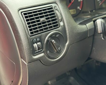 Фольксваген Гольф 2001 в Черкассах на Automoto.ua Красный Фольксваген Гольф, объемом двигателя 1.4 л и пробегом 209 тыс. км за 3400 $, фото 11 на Automoto.ua