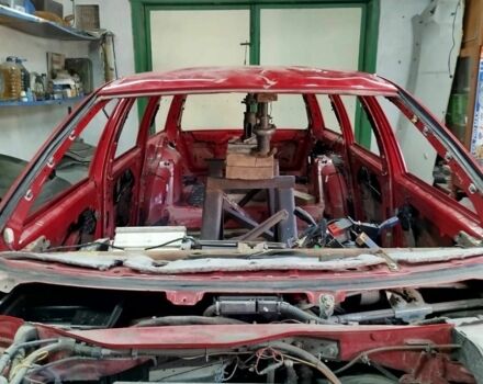 Красный Фольксваген Гольф, объемом двигателя 1.4 л и пробегом 200 тыс. км за 1500 $, фото 7 на Automoto.ua