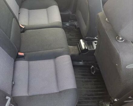 Красный Фольксваген Гольф, объемом двигателя 1.4 л и пробегом 202 тыс. км за 3998 $, фото 5 на Automoto.ua