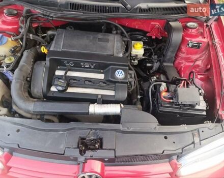 Красный Фольксваген Гольф, объемом двигателя 1.4 л и пробегом 202 тыс. км за 3998 $, фото 7 на Automoto.ua
