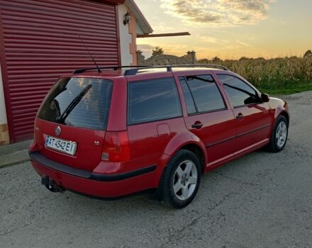 Красный Фольксваген Гольф, объемом двигателя 1.6 л и пробегом 281 тыс. км за 3999 $, фото 3 на Automoto.ua