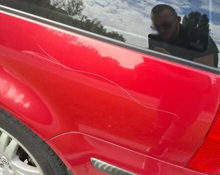 Красный Фольксваген Гольф, объемом двигателя 1.6 л и пробегом 369 тыс. км за 4700 $, фото 12 на Automoto.ua