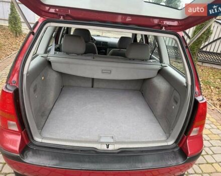 Красный Фольксваген Гольф, объемом двигателя 1.6 л и пробегом 186 тыс. км за 4350 $, фото 14 на Automoto.ua