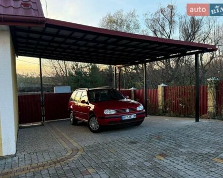 Червоний Фольксваген Гольф, об'ємом двигуна 1.6 л та пробігом 187 тис. км за 4450 $, фото 3 на Automoto.ua