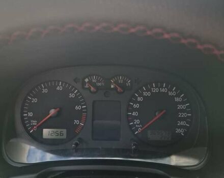 Красный Фольксваген Гольф, объемом двигателя 1.6 л и пробегом 369 тыс. км за 4700 $, фото 2 на Automoto.ua