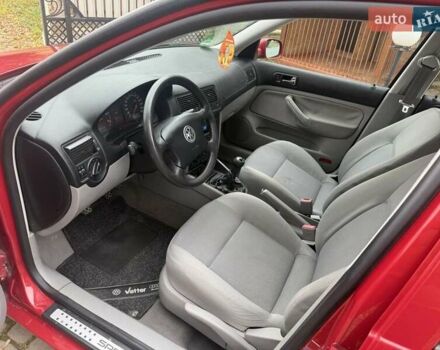 Красный Фольксваген Гольф, объемом двигателя 1.6 л и пробегом 186 тыс. км за 4350 $, фото 15 на Automoto.ua