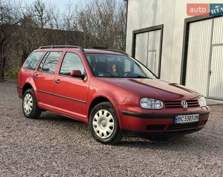 Красный Фольксваген Гольф, объемом двигателя 1.6 л и пробегом 187 тыс. км за 4150 $, фото 2 на Automoto.ua