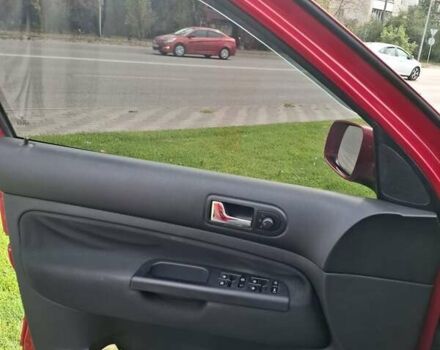 Красный Фольксваген Гольф, объемом двигателя 1.6 л и пробегом 369 тыс. км за 4700 $, фото 10 на Automoto.ua