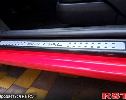 Красный Фольксваген Гольф, объемом двигателя 1.6 л и пробегом 192 тыс. км за 4995 $, фото 12 на Automoto.ua