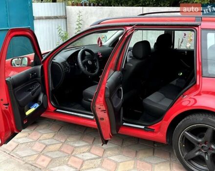 Красный Фольксваген Гольф, объемом двигателя 1.6 л и пробегом 187 тыс. км за 5300 $, фото 12 на Automoto.ua