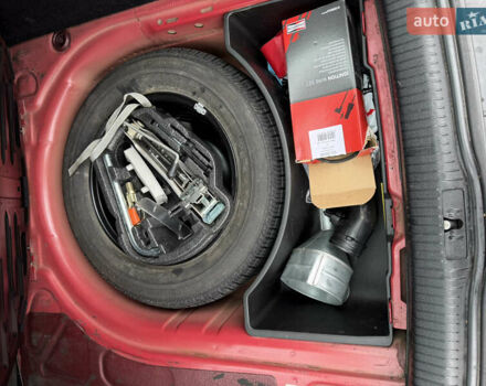 Червоний Фольксваген Гольф, об'ємом двигуна 1.6 л та пробігом 201 тис. км за 5500 $, фото 17 на Automoto.ua