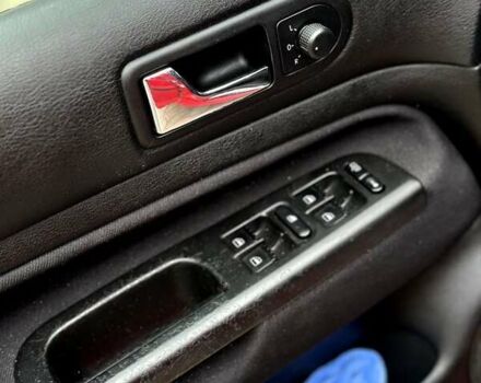 Красный Фольксваген Гольф, объемом двигателя 1.6 л и пробегом 187 тыс. км за 5300 $, фото 15 на Automoto.ua