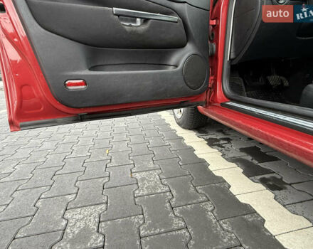 Червоний Фольксваген Гольф, об'ємом двигуна 1.6 л та пробігом 201 тис. км за 5500 $, фото 13 на Automoto.ua