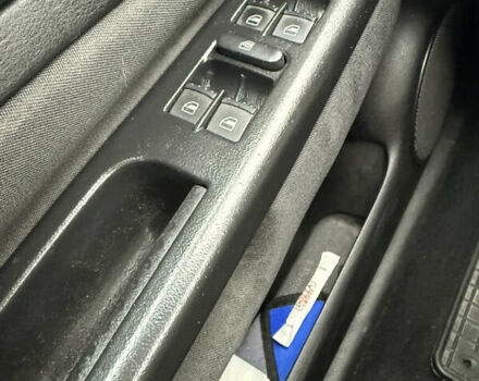 Червоний Фольксваген Гольф, об'ємом двигуна 1.6 л та пробігом 201 тис. км за 5500 $, фото 22 на Automoto.ua