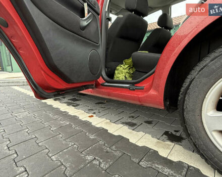 Червоний Фольксваген Гольф, об'ємом двигуна 1.6 л та пробігом 201 тис. км за 5500 $, фото 14 на Automoto.ua