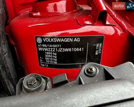 Красный Фольксваген Гольф, объемом двигателя 1.6 л и пробегом 187 тыс. км за 5300 $, фото 20 на Automoto.ua