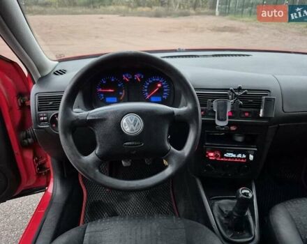 Красный Фольксваген Гольф, объемом двигателя 1.9 л и пробегом 440 тыс. км за 3999 $, фото 12 на Automoto.ua