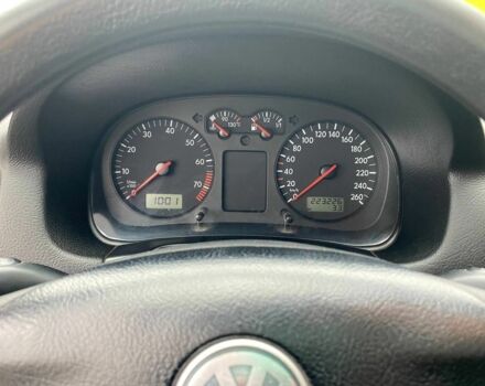 Червоний Фольксваген Гольф, об'ємом двигуна 1.6 л та пробігом 225 тис. км за 3300 $, фото 13 на Automoto.ua