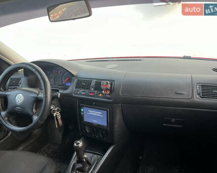 Красный Фольксваген Гольф, объемом двигателя 1.9 л и пробегом 357 тыс. км за 3500 $, фото 21 на Automoto.ua