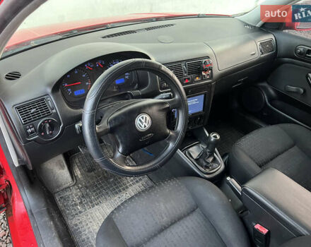 Красный Фольксваген Гольф, объемом двигателя 1.9 л и пробегом 357 тыс. км за 3500 $, фото 17 на Automoto.ua