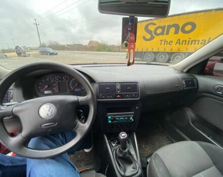 Червоний Фольксваген Гольф, об'ємом двигуна 1.6 л та пробігом 225 тис. км за 3300 $, фото 9 на Automoto.ua