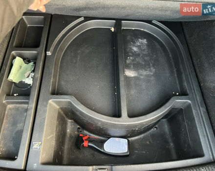 Красный Фольксваген Гольф, объемом двигателя 1.9 л и пробегом 357 тыс. км за 3500 $, фото 23 на Automoto.ua