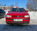 Красный Фольксваген Гольф, объемом двигателя 1.6 л и пробегом 260 тыс. км за 4300 $, фото 1 на Automoto.ua