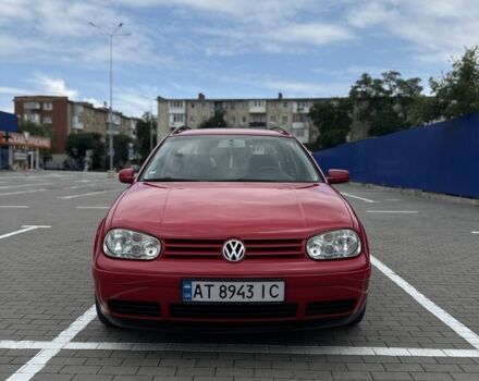 Красный Фольксваген Гольф, объемом двигателя 2 л и пробегом 198 тыс. км за 4950 $, фото 4 на Automoto.ua