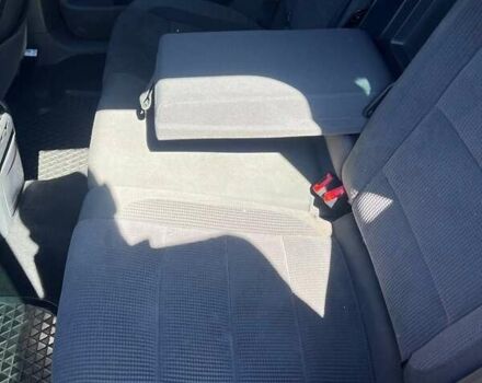 Червоний Фольксваген Гольф, об'ємом двигуна 1.6 л та пробігом 306 тис. км за 6342 $, фото 5 на Automoto.ua